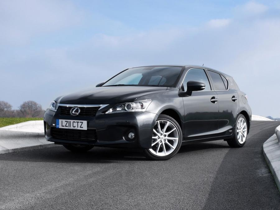  Lexus CT200h 2010 года  (UK) (фото 18 из 27)